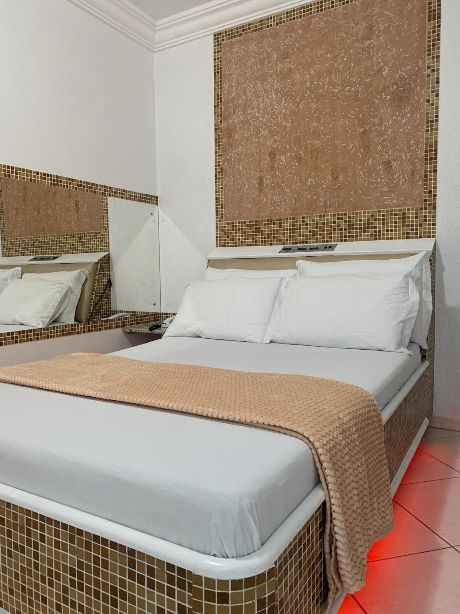 Lemonte Motel Бруски Екстериор снимка
